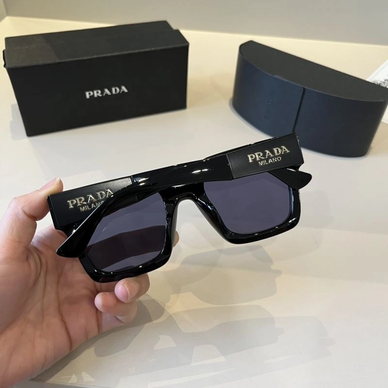Stylish Prada Sunglasses 282000