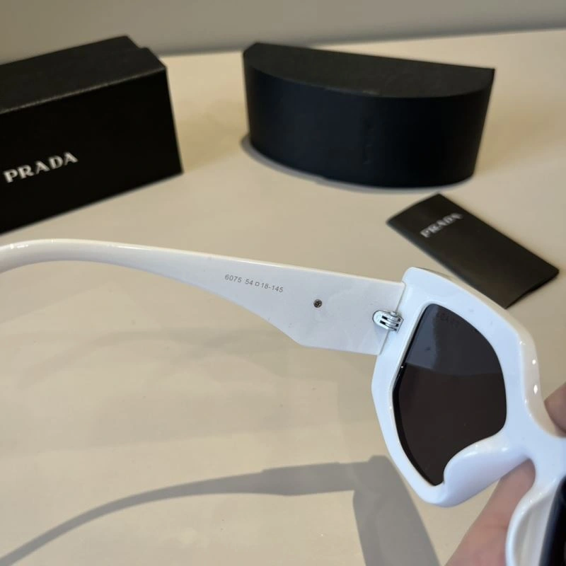 EasyMatch Prada Sunglasses 281981