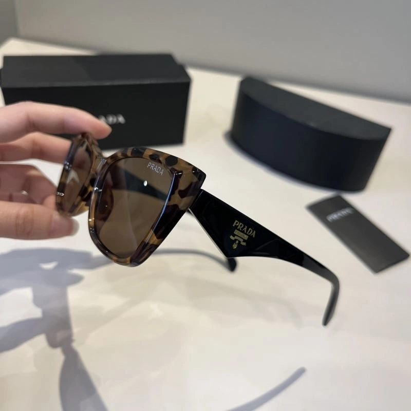 Prada Sunglasses Durable 282001