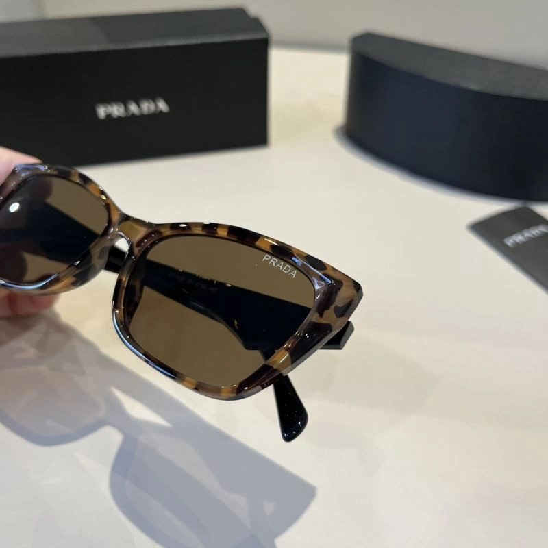 Prada Sunglasses Durable 282001