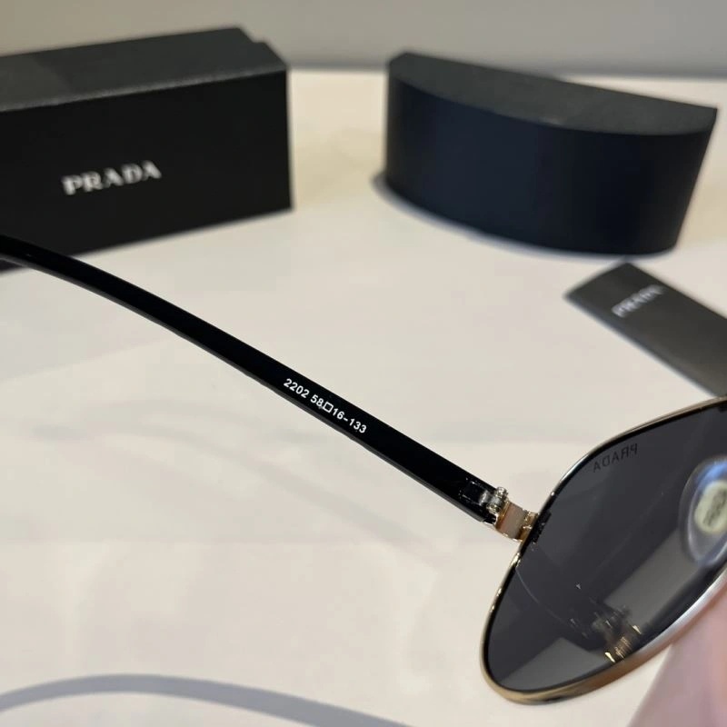 Efficient Prada Sunglasses 281970