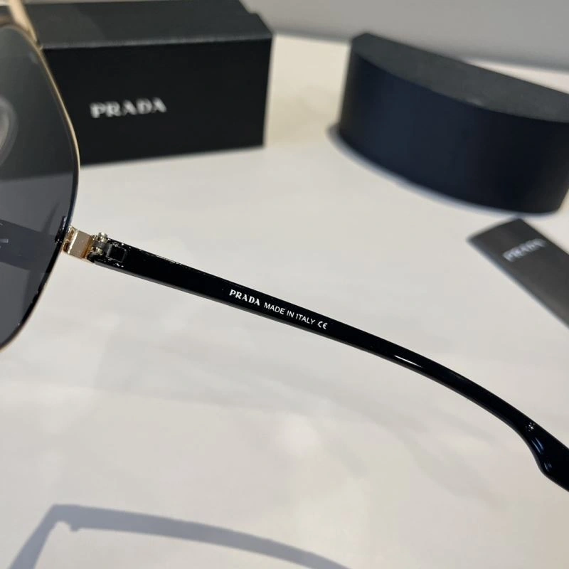 Efficient Prada Sunglasses 281970