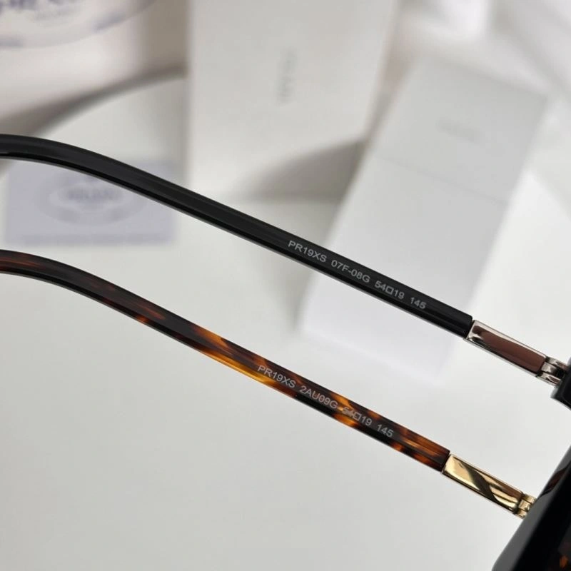 Youthful Prada Sunglasses 281962