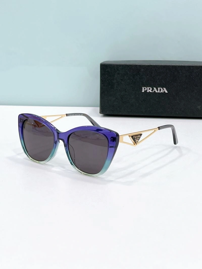 Compact Prada Sunglasses 282148