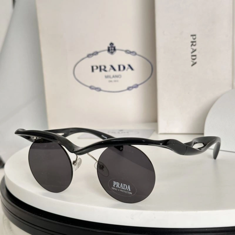 Youthful Prada Sunglasses 282166