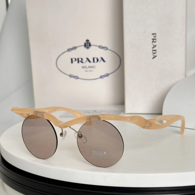 Youthful Prada Sunglasses 282166