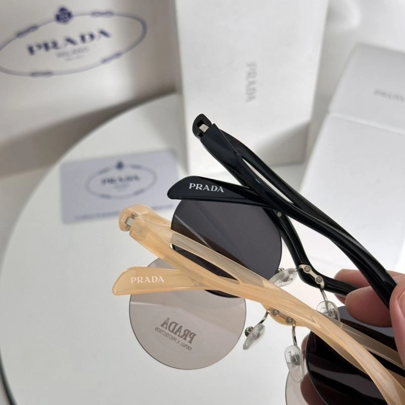 Youthful Prada Sunglasses 282166