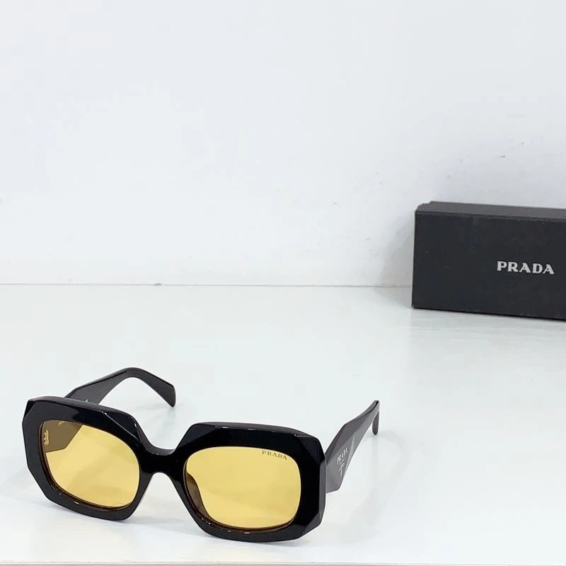 Lightweight Prada Sunglasses 282145