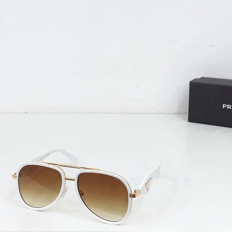 Trendsetting Prada Sunglasses 282136