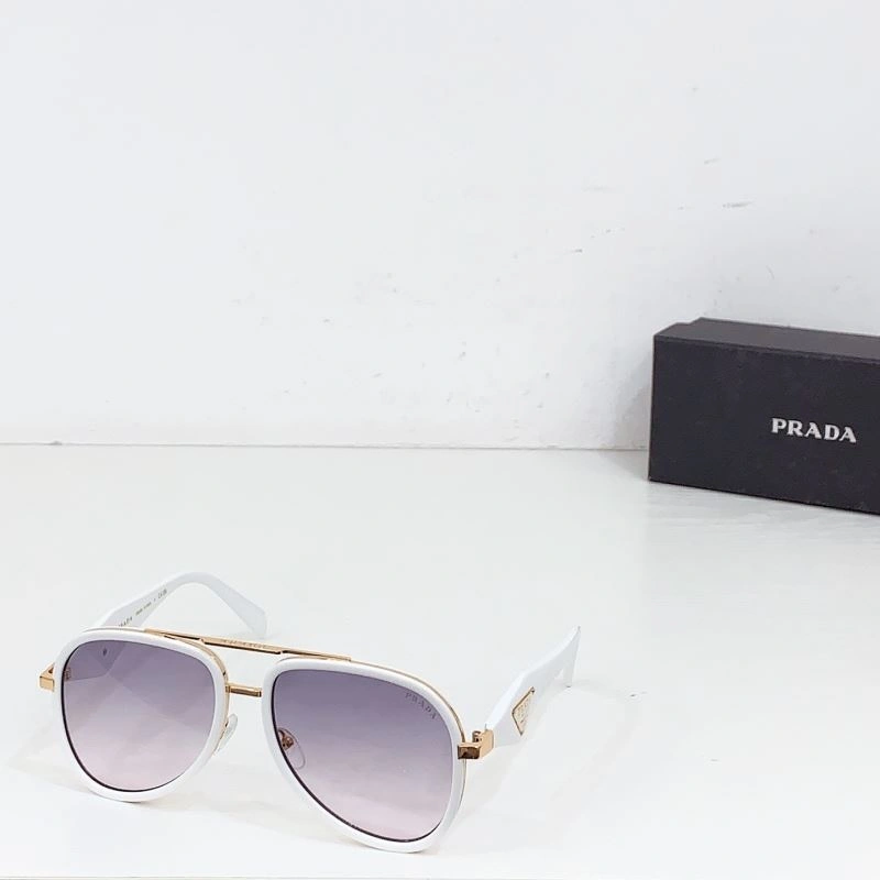 Trendsetting Prada Sunglasses 282136