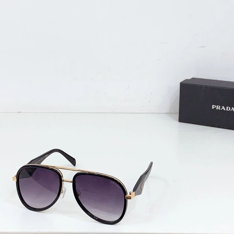Trendsetting Prada Sunglasses 282136