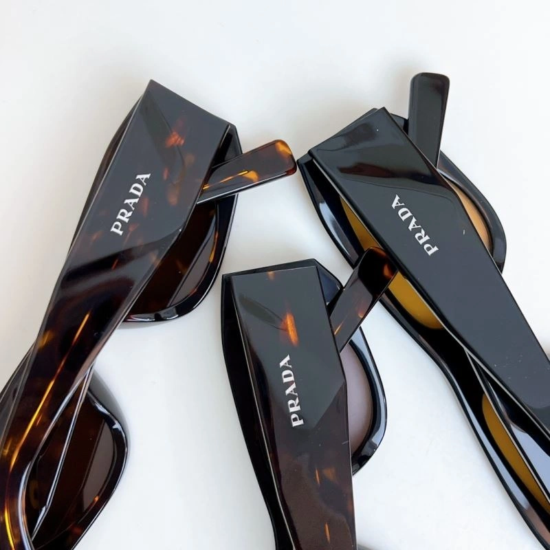 WaterResistant Prada Sunglasses 282108