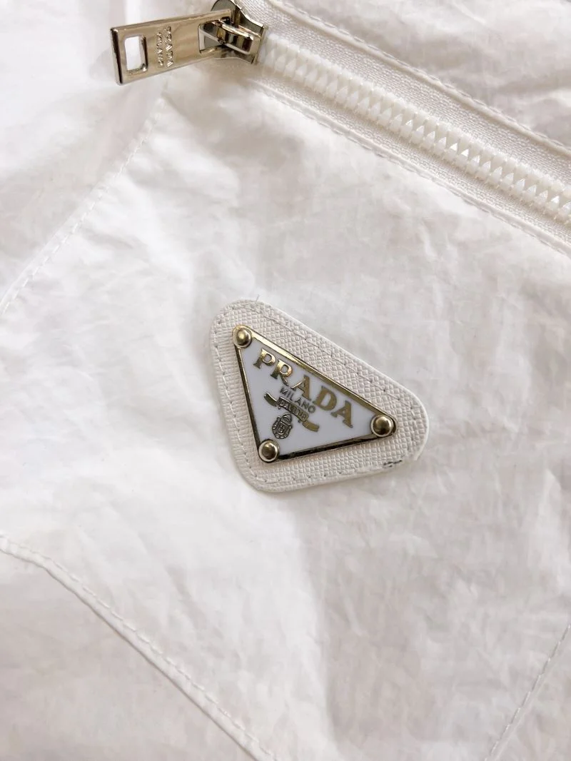 Prada Sunscreen Jacket Attractive 167107