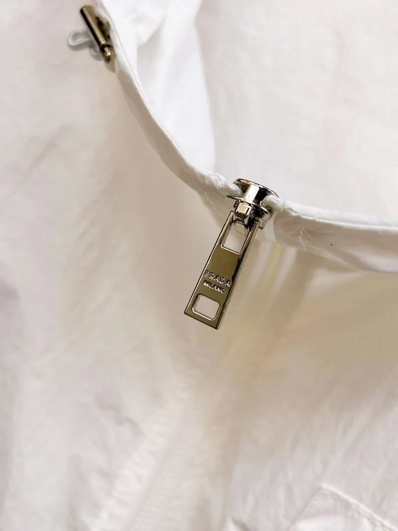 Prada Sunscreen Jacket Attractive 167107