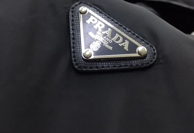 Unique Prada Sunscreen Jacket 167136