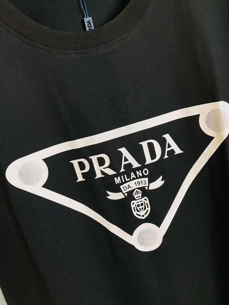 Prada T-Shirts Minimalist 171802