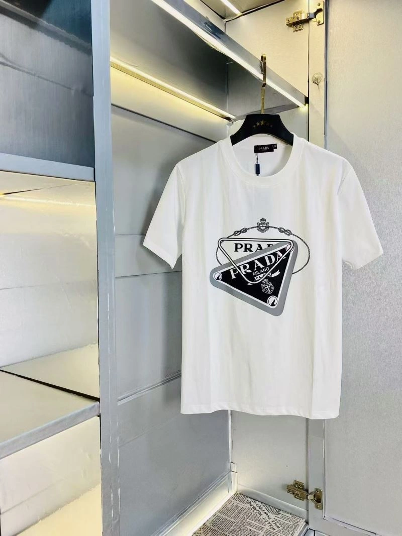 Prada T-Shirts Unique 171807