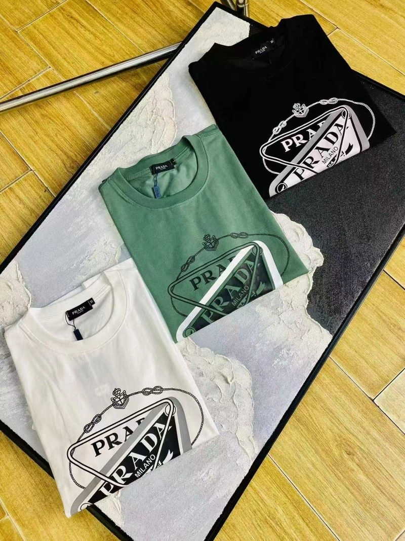 Prada T-Shirts Unique 171807