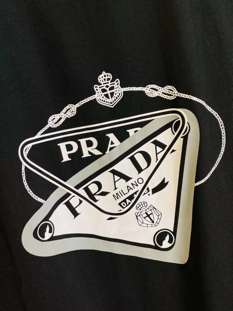 Prada T-Shirts Unique 171807