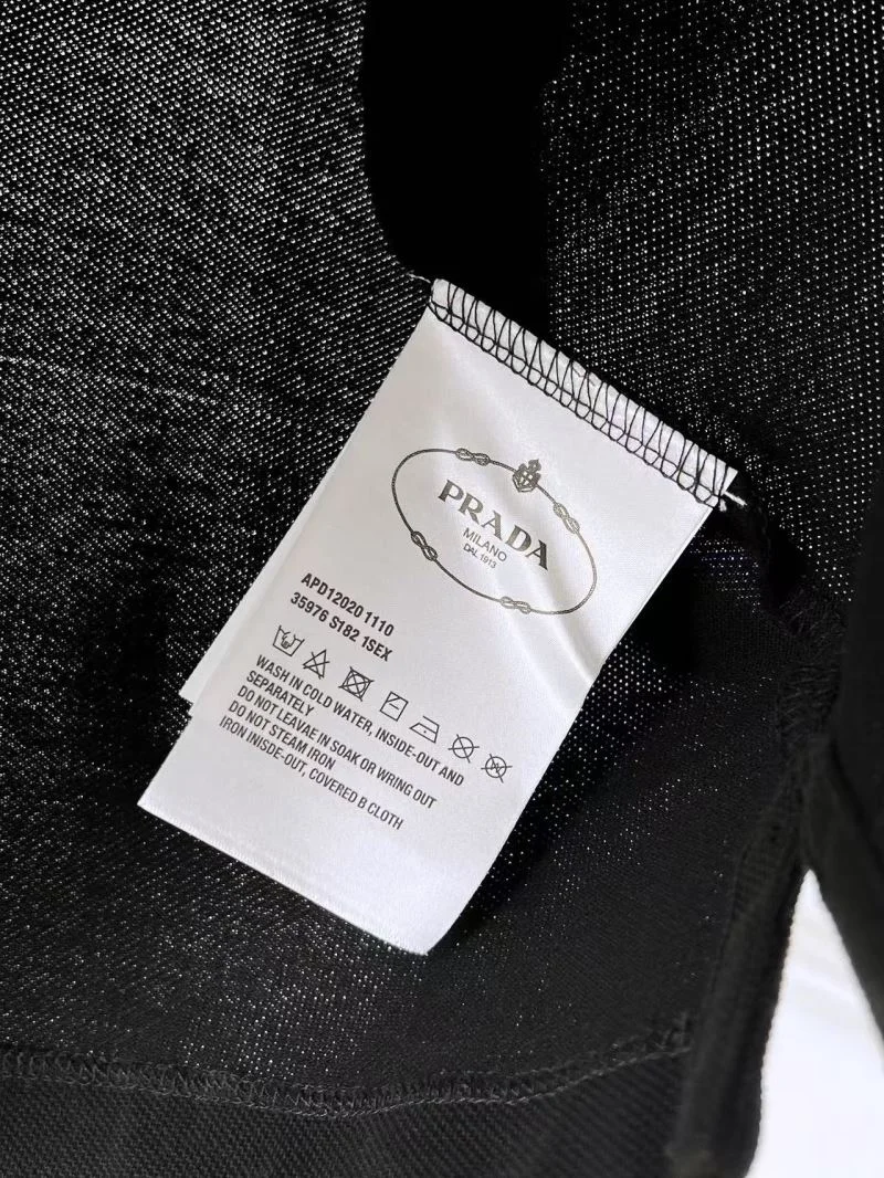 Prada T-Shirts Chic 166761