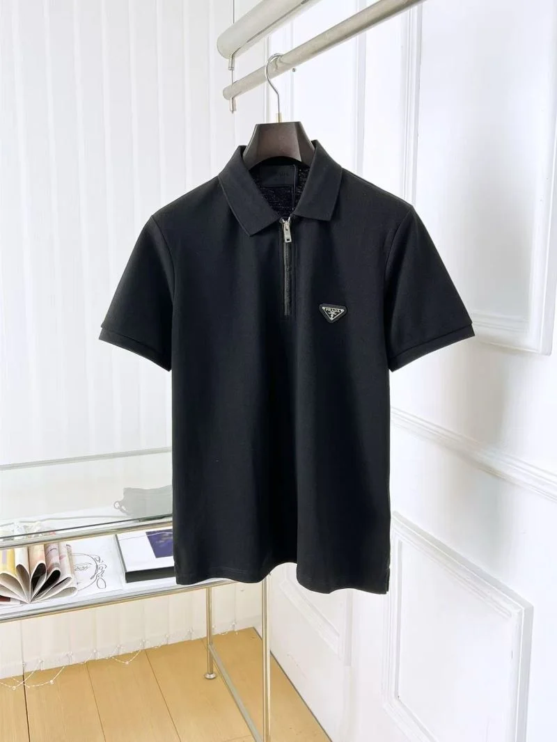 Versatile Prada T-Shirts 166753