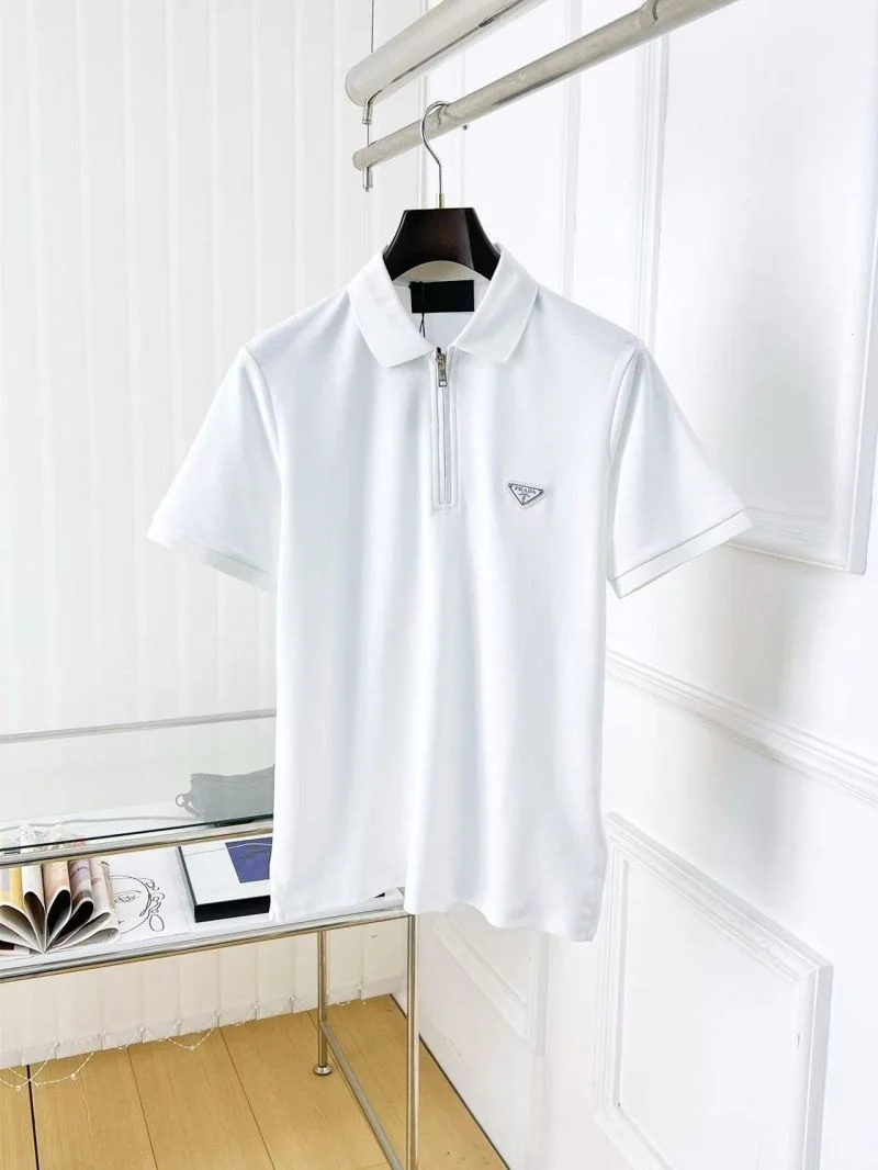 Versatile Prada T-Shirts 166753
