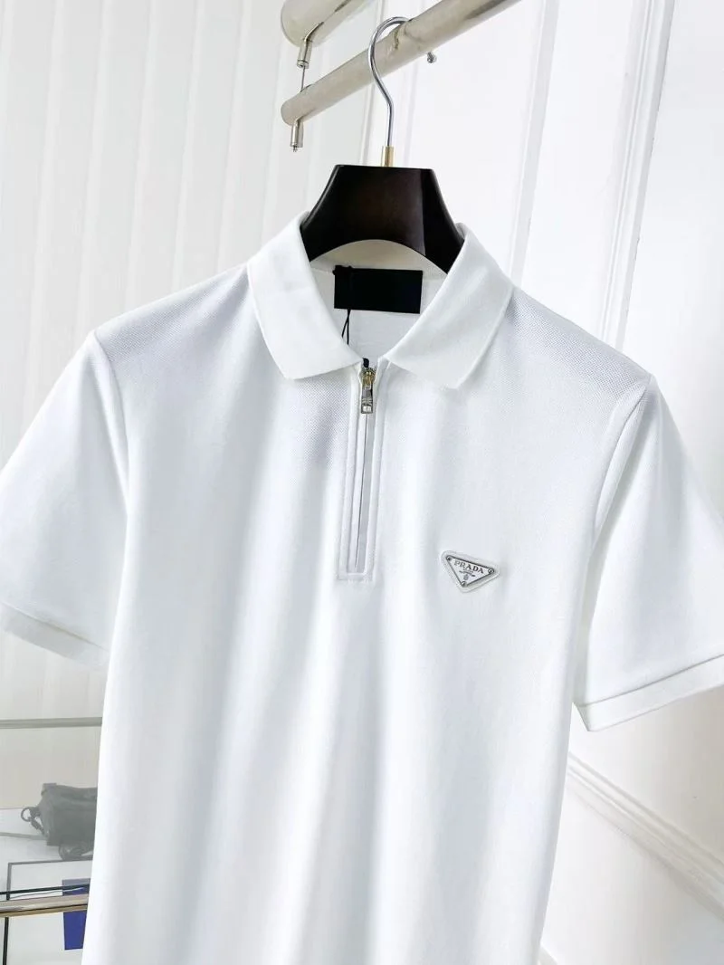Versatile Prada T-Shirts 166753