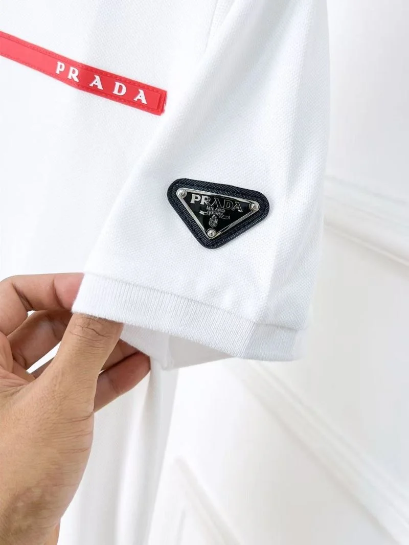 Premium Prada T-Shirts 166755