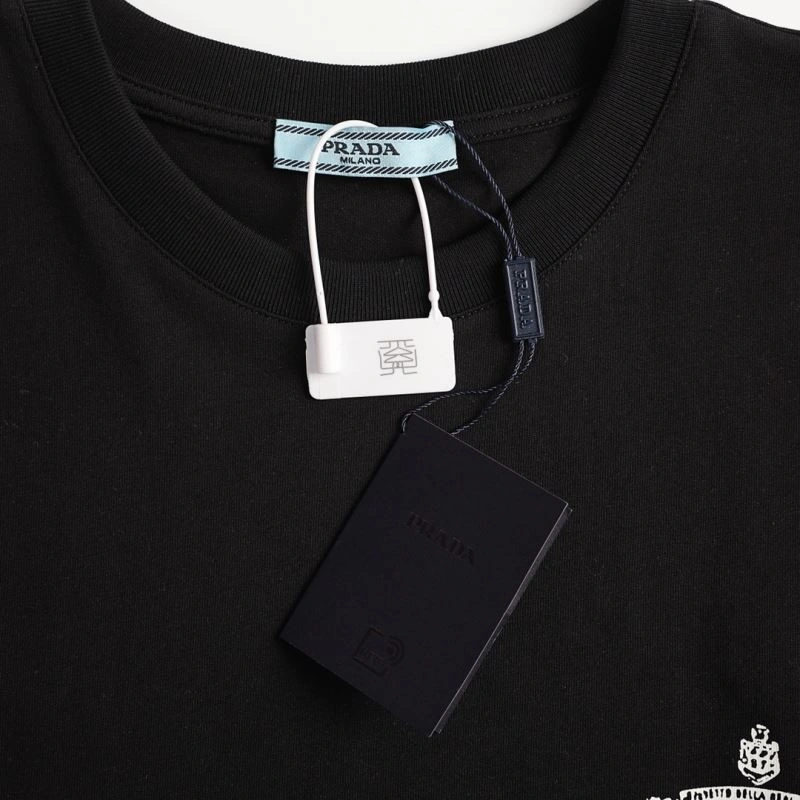 Breathable Prada T-Shirts 171427