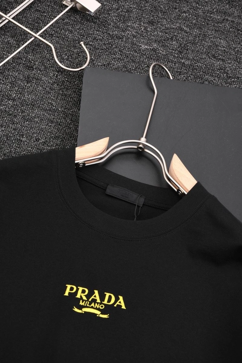 Trendy Prada T-Shirts 171423