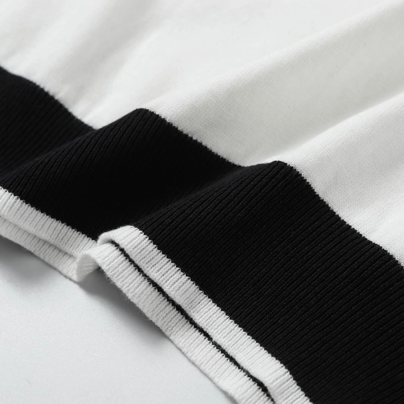 Prada T-Shirts Sleek 171804