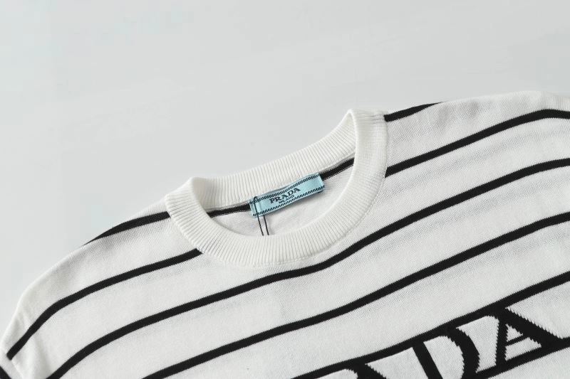 Prada T-Shirts Chic 171797