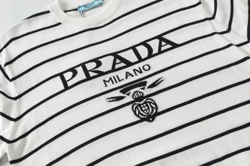 Prada T-Shirts Chic 171797