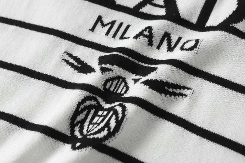 Prada T-Shirts Chic 171797