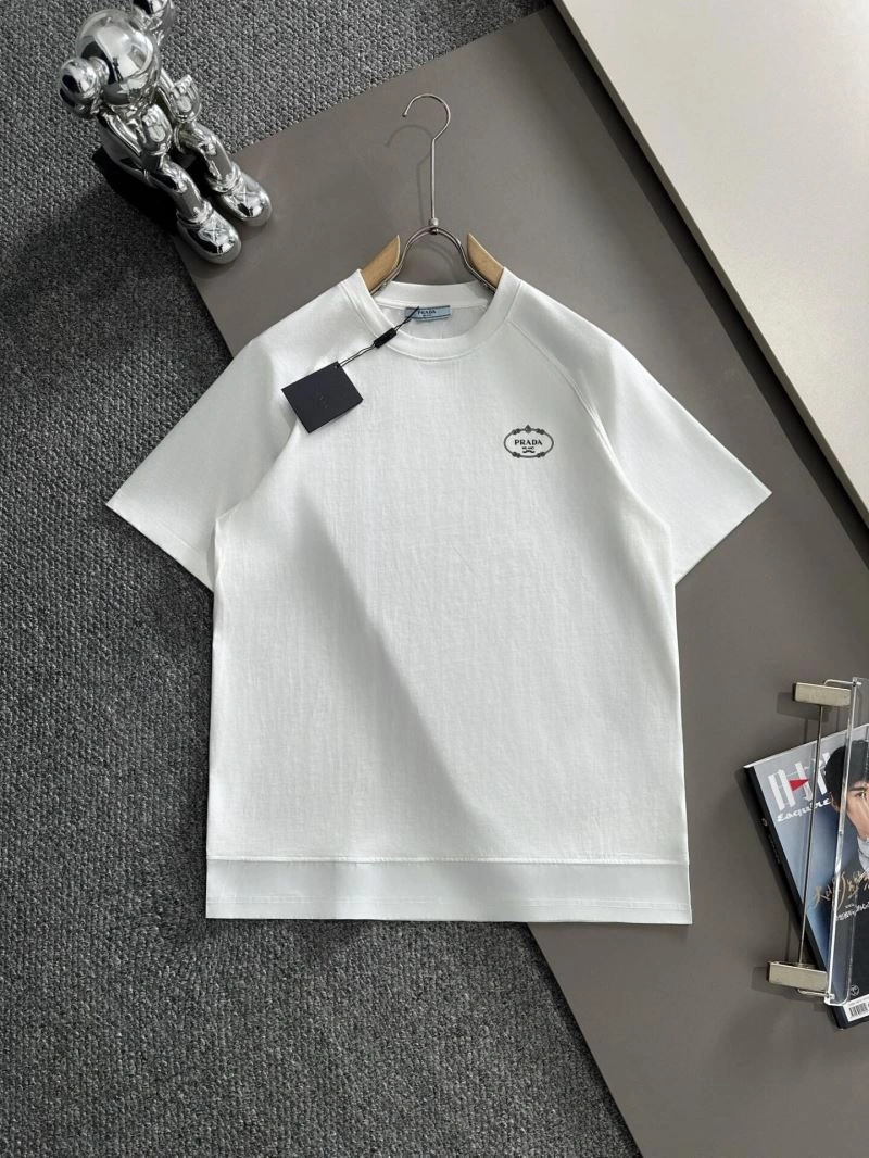 Stylish Prada T-Shirts 171799