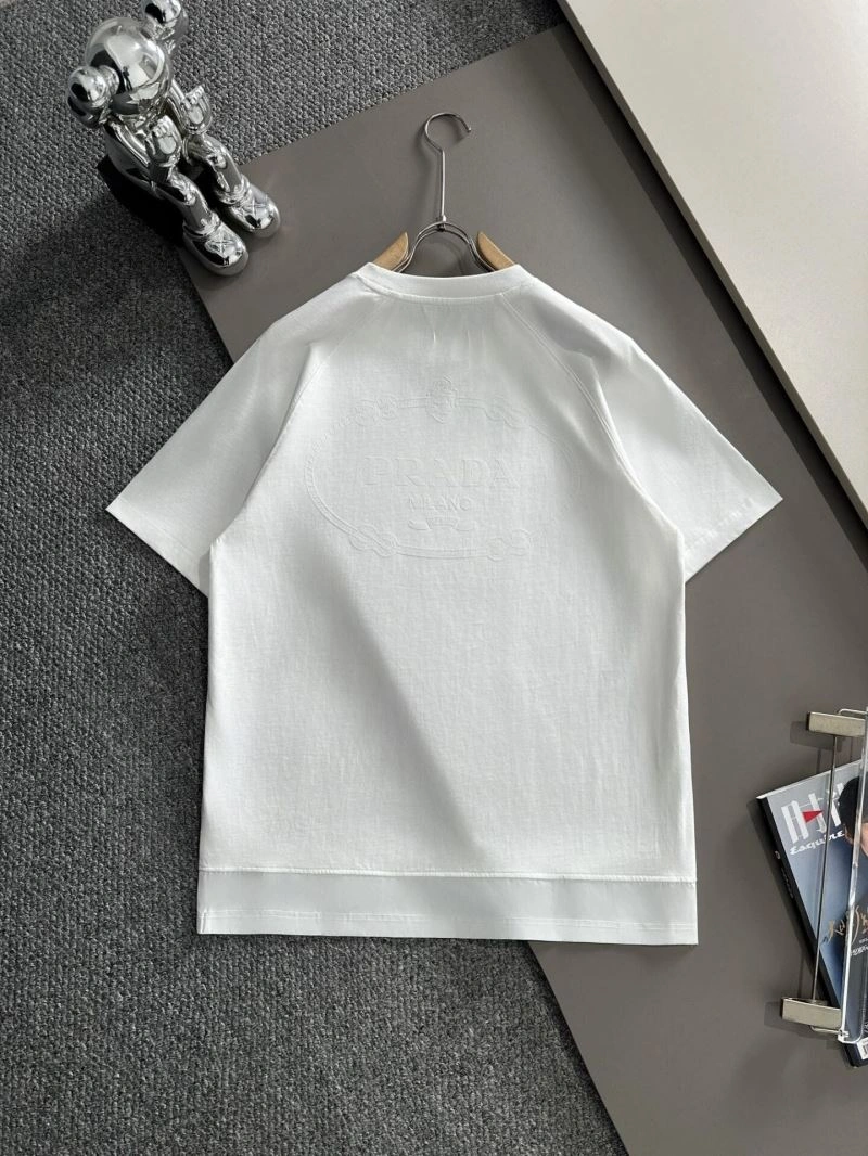 Stylish Prada T-Shirts 171799
