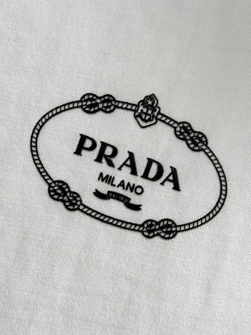 Stylish Prada T-Shirts 171799