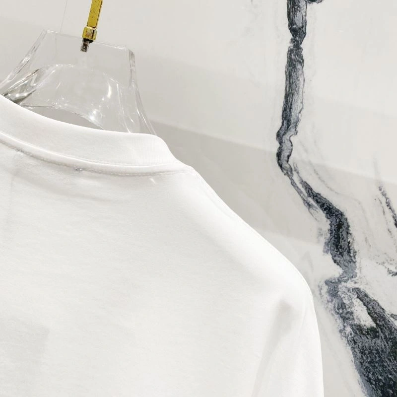 Effortless Prada T-Shirts 171829
