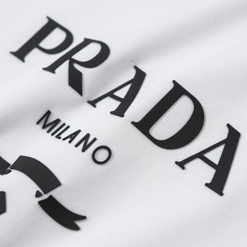 Stretchable Prada T-Shirts 171792