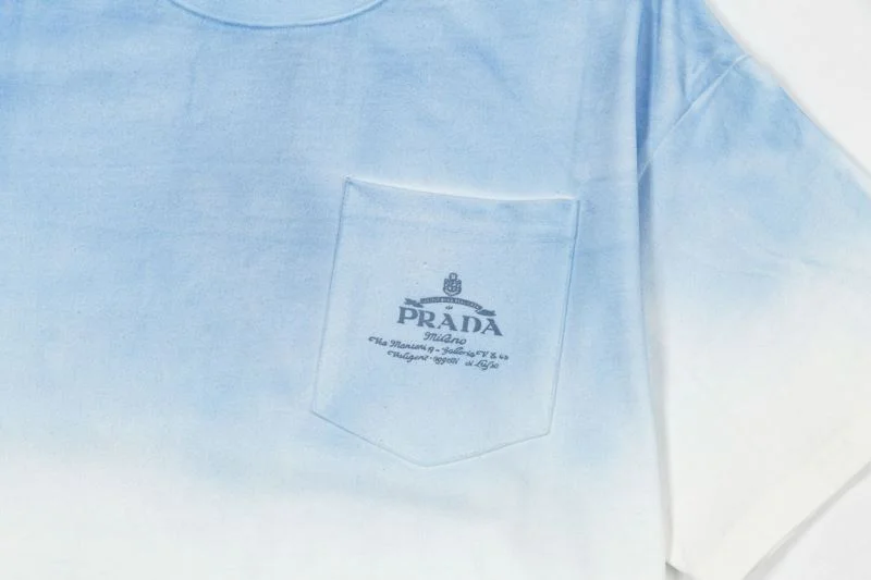 Minimalist Prada T-Shirts 166725