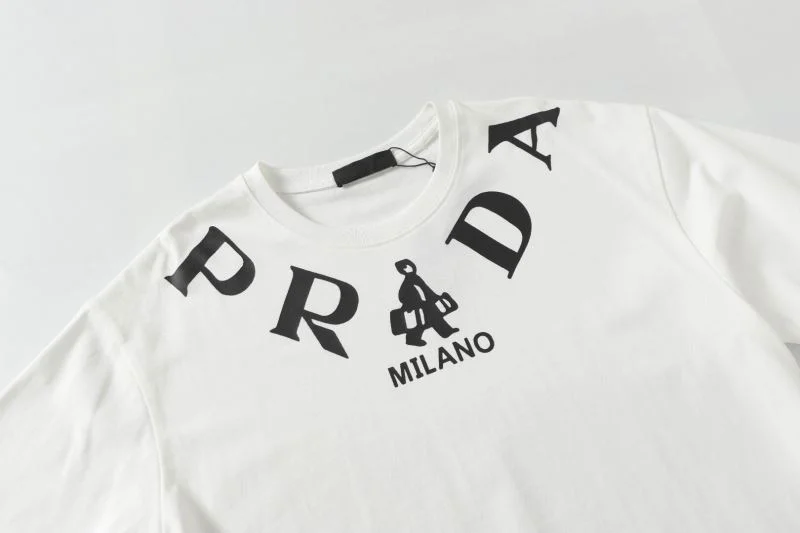 Prada T-Shirts Timeless 166771