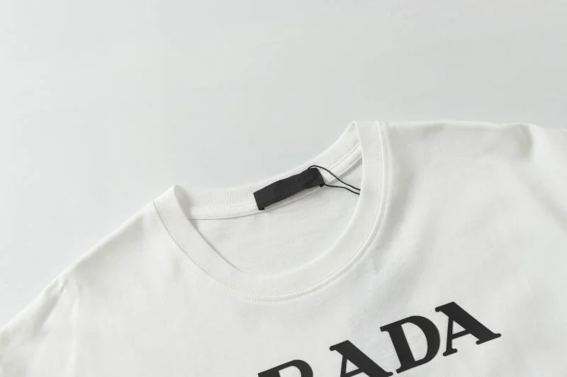 Prada T-Shirts ModernLook 166809