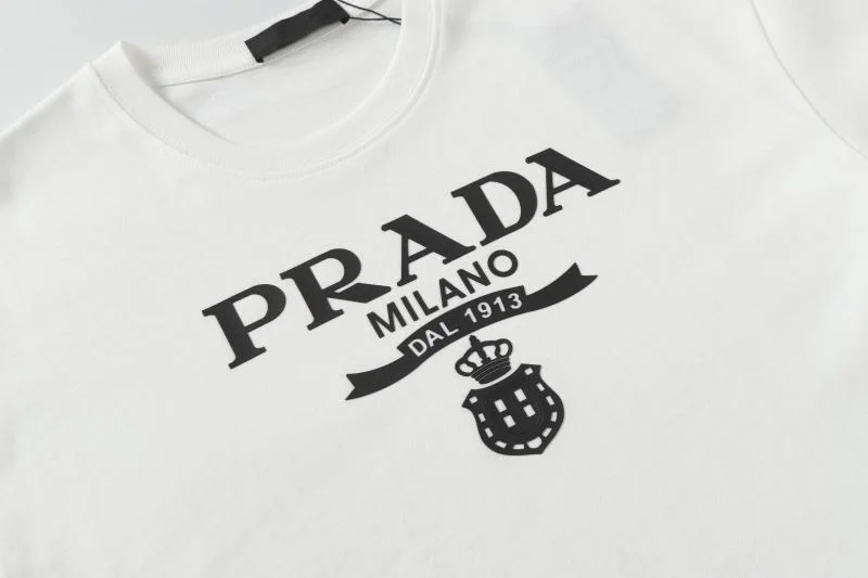 Prada T-Shirts ModernLook 166809