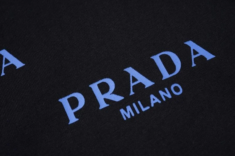 Prada T-Shirts Breathable 166720