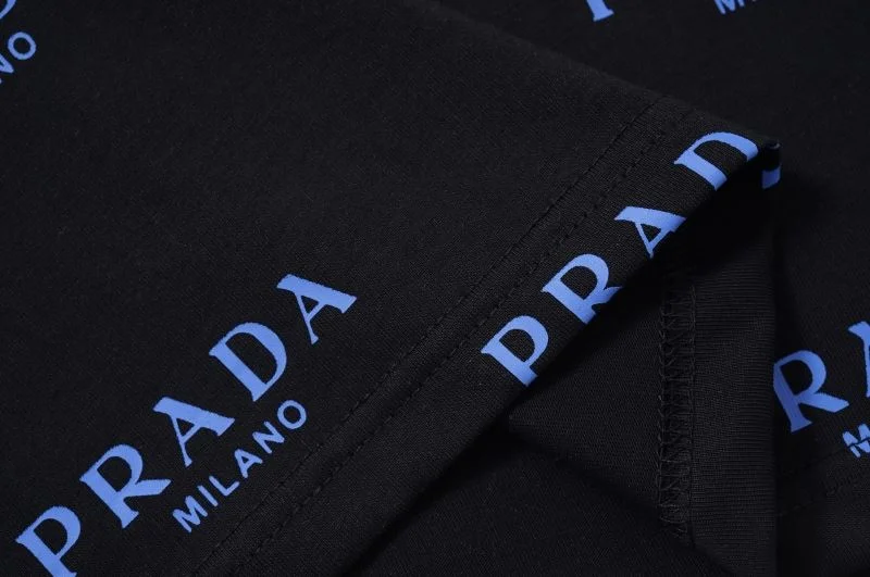Prada T-Shirts Breathable 166720