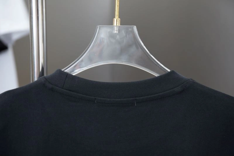 Snug Prada T-Shirts 171392