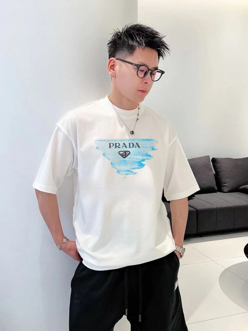 Prada T-Shirts Breathable 171389