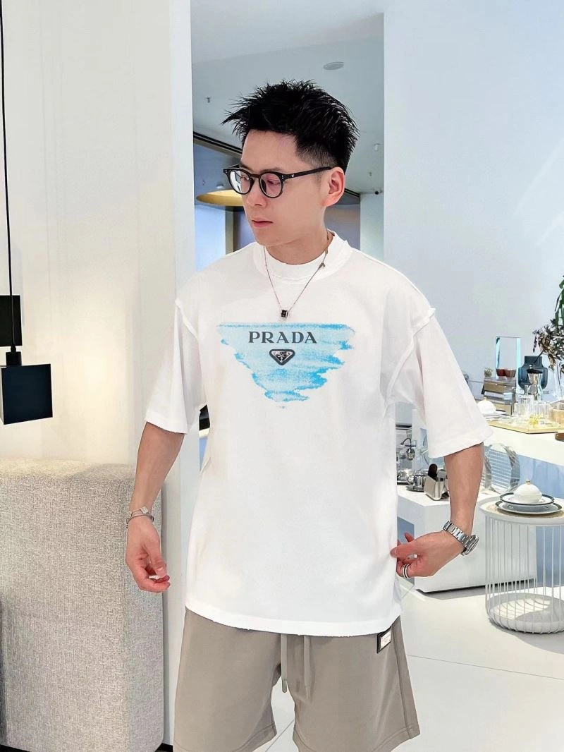 Prada T-Shirts Breathable 171389