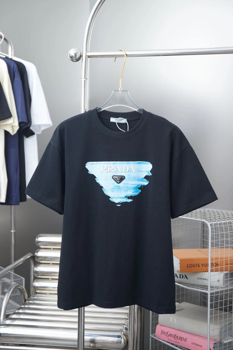 Breathable Prada T-Shirts 171385