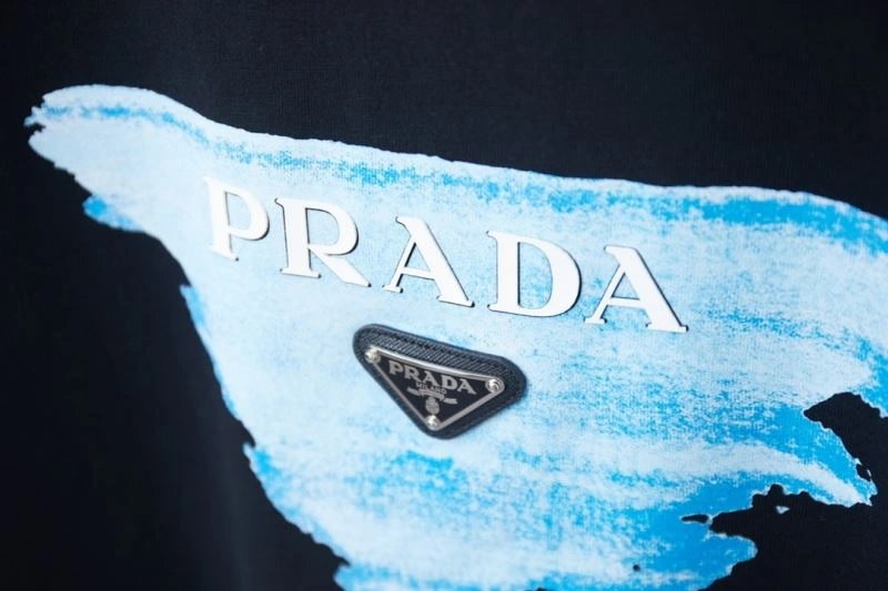 Breathable Prada T-Shirts 171385